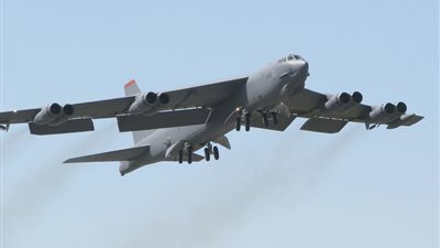 انطلاق مناورات ”الردع النووي” للناتو باستخدام قاذفات القنابل الاستراتيجية