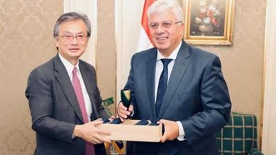 وزير التعليم العالى يبحث سبل دعم التعاون المشترك مع سفير اليابان بالقاهرة