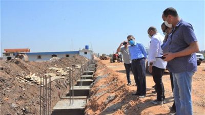 محافظ الغربية يتفقد أعمال مشروع تبطين الترع