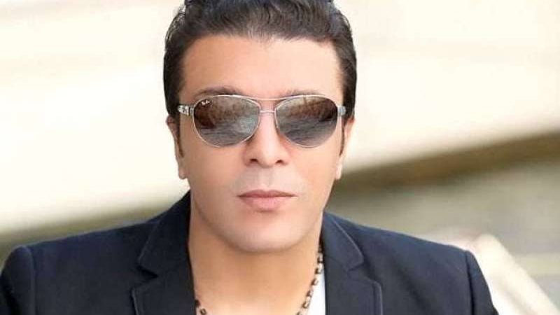 مصطفى