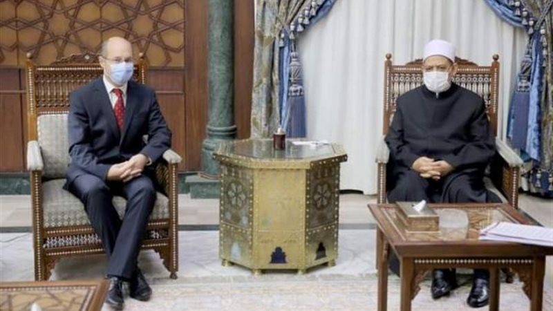 شيخ الازهر وسفير