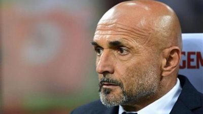 تقارير تكشف حقيقة مفاوضات الأهلي مع مدرب روما السابق