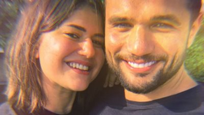 ديانا هاشم تثير جدل جمهورها بصور مثيرة  مع أحد مدربي اللياقة