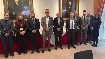 رئيس أكاديمية البحث العلمي يستعرض جهود وزارة التعليم العالي للاستعداد لمؤتمر المناخ COP27 في لندن