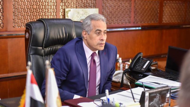 وزير القوى العاملة