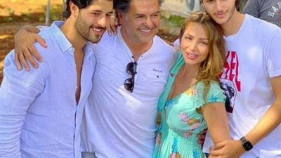 ”حبى لكم لا يفوقه شئ بالعالم”.. تعرف علي رسالة راغب علامة لنجليه