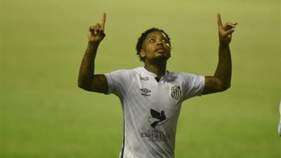 أهلي جدة يفاوض سانتوس البرازيلي لضم ماريو كوستا