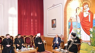 شاهد.. هدية الكنيسة الروسية للبابا تواضروس في عيد ميلاده