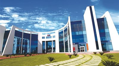 «التجاري الدولي» يوفر 150 ماكينة دفع لخدمة أسطول نقل وفود مؤتمر المناخ