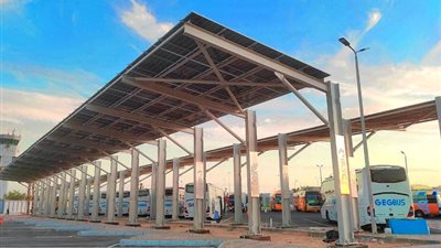 ”IRSC” لحلول الطاقة المتجددة تعزز مطار شرم الشيخ بالطاقة الشمسية .. وتُحوله إلى”منشأة خضراء” خلال ”cop 27”