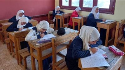 التعليم تكشف حقيقة إلغاء امتحان شهر نوفمبر لصفوف النقل وتعديل البابل شيت