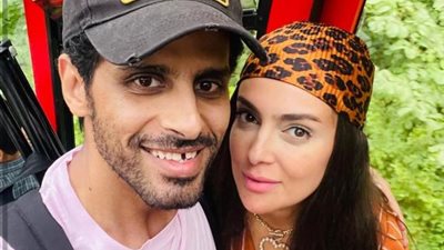 حمدى الميرغني يغازل زوجته بكلمات رومانسية