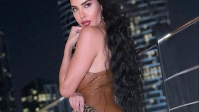 لاميتا فرنجيه تستعرض جمالها بإطلالة جريئة عبر ”انستجرام”