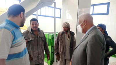 صور.. «القوى العاملة» تتفقد ميدانياً مواقع عمل بالمنطقة الصناعية بأسيوط