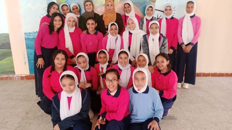 طلاب مدرسة الاسمرات