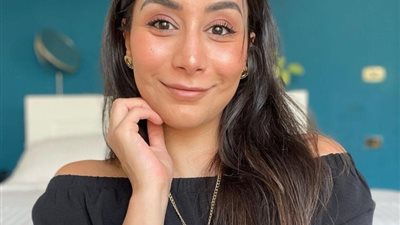 يسرا الجمل فتاه تعاني مشاكل نفسيه بـ ”ساحة مفرغه”