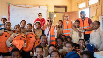 شركة ”بى تك” تتعاون مع بنك الكساء المصري لتوفير اكثر من 10 الاف شنطة مدرسية لطلاب صعيد مصر