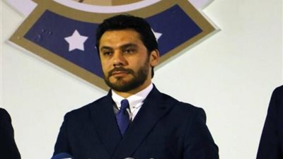 أحمد حسن يطالب بتشفير الدوري المصري