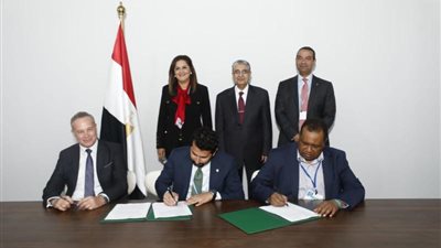 أكوا باور وصندوق مصر السيادي يوقعان مذكرة تفاهم لتدشين مشروعات رياح بقدرة 1.1 جيجاوات بخليج السويس