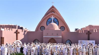 شاهد.. كواليس احتفال الكنيسة بالعيد العاشر لتجليس البابا تواضروس