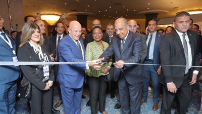 بالصور .. وزير قطاع الأعمال العام يفتتح معرض Destination Africa2022 في نسخته السادسة