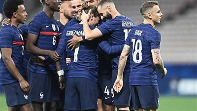 فرنسا تواجه أستراليا اليوم في بداية رحلة الدفاع عن لقب كأس العالم