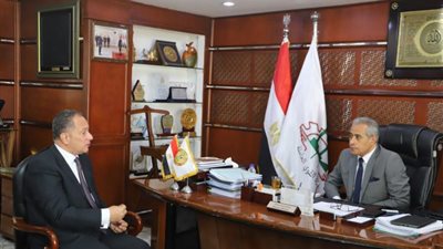 680 ألف مصري .. وزير القوى العاملة يبحث أوضاع العمالة بالإمارات