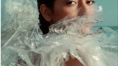 مي الغيطي تدعم حملة ”كفاية بلاستيك” علي طريقتها الخاصة