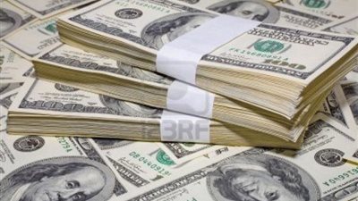 الدولار يتقهقر أمام باقى العملات