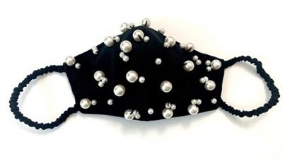 من الألماس واللؤلؤ والذهب .. كل ما تريد معرفته عن أغلى أقنعة الوجه في العالم