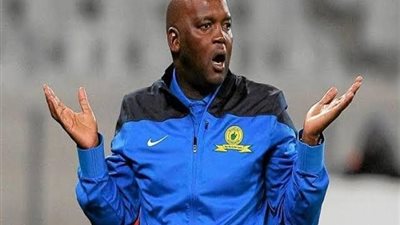 سفير مصر في جنوب إفريقيا يهنئ موسيماني بتوليه تدريب الأهلي ‏