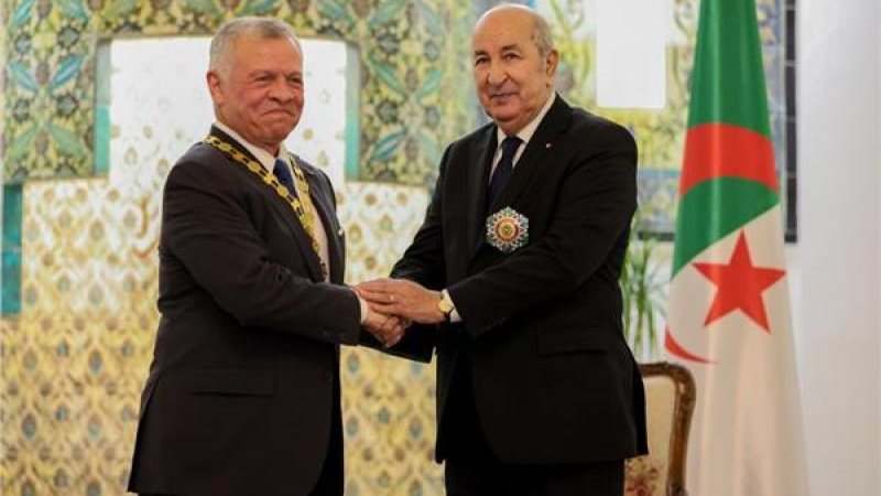 عبد المجيد تبون والملك