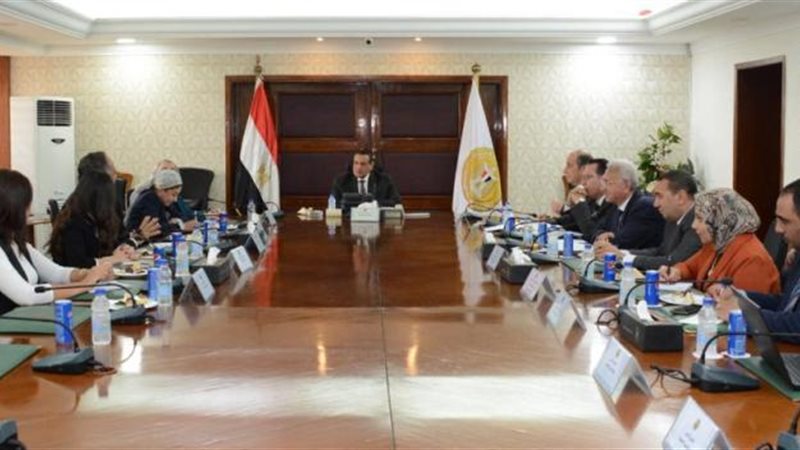 وزير التنمية المحلية