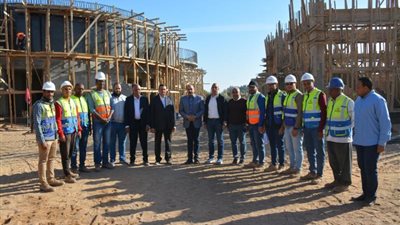 وزير التنمية المحلية ومحافظ أسوان يُتابعان معدلات تنفيذ مشروعات المبادرة الرئاسية ”حياة كريمة”