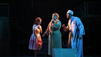 ”أفراح القبة” يعود من جديد على المسرح العائم