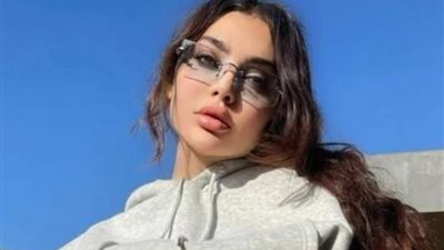 قمر تثير الجدل بمنشور غامض عبر ”انستجرام”