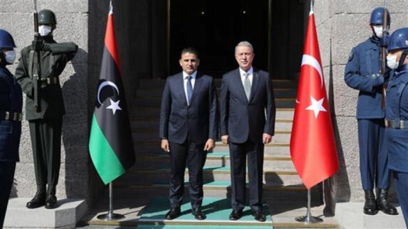 وزير الدفاع التركي