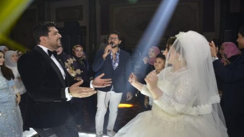 معتز أمين