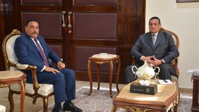 تفاصيل لقاء وزير التنمية المحلية ومحافظ مطروح