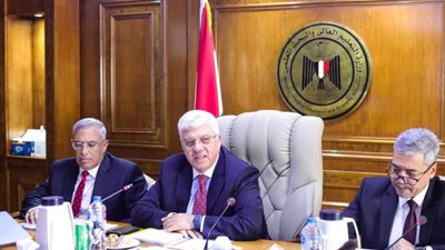 هيئة العلوم تطلق 3 مبادرات وطنية و11 دولية لتمويل مشروعات بحثية تطبيقية للتعاون مع الصناعة