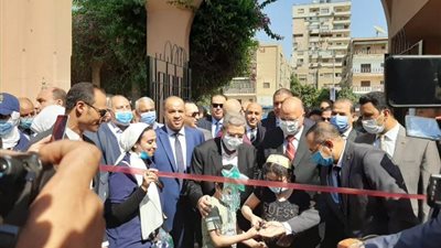 محافظ القاهرة يفتتح معرض مستلزمات الاسرة والمدارس بالحديقة الدولية