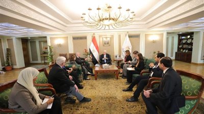 وزير التعليم العالي يُناقش مع وفد الوكالة الأمريكية للتنمية الدولية مُبادرة المعلم المُتميز