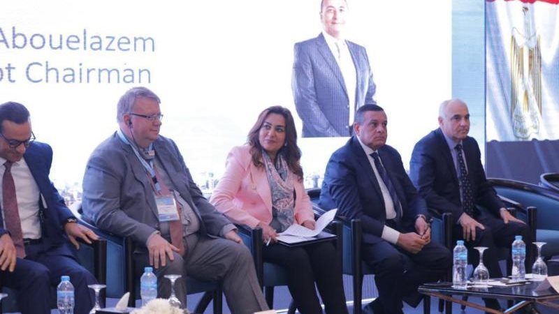 وزير التنمية المحلية