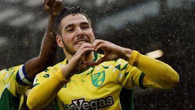 رسميا.. أستون فيلا يعلن التعاقد مع إيميليانو بوينديا