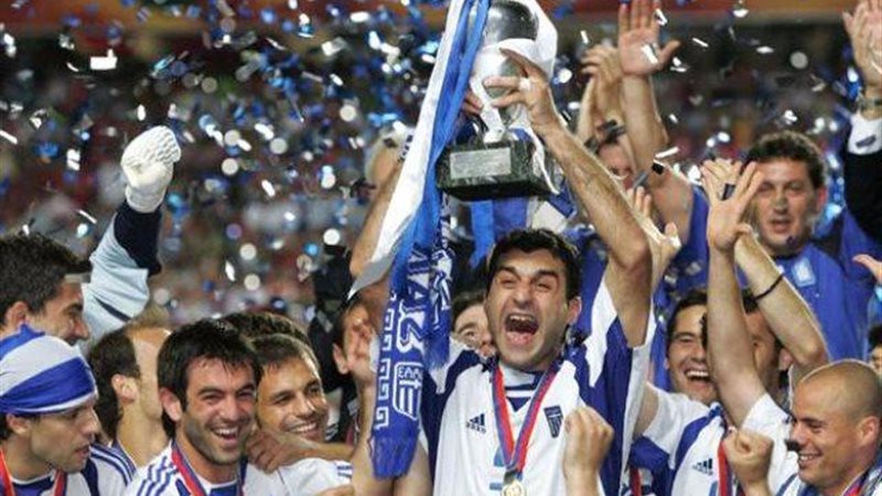 منتخب اليونان 2004