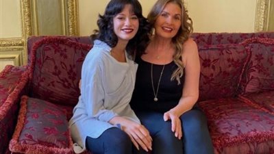 سينتيا خليفة تستعيد ذكريات كواليس مسلسل ”حرب أهلية” مع يسرا