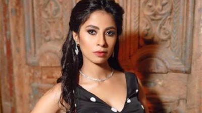 روبى تودع الديكور الخاص بفيلم ”بره المنهج”