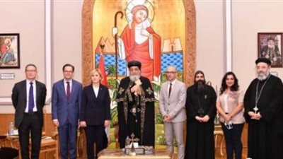 البابا تواضروس الثانى يلتقى وفدا برلمانيا فرنسيا