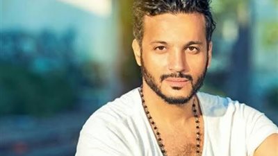 إيساف يهدى أغنيته الجديدة لروح سمير غانم.. اعرف الحكاية