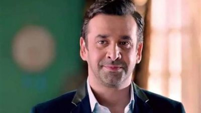 كريم عبدالعزيز يروج لفيلمه الجديد بهذه الطريقة